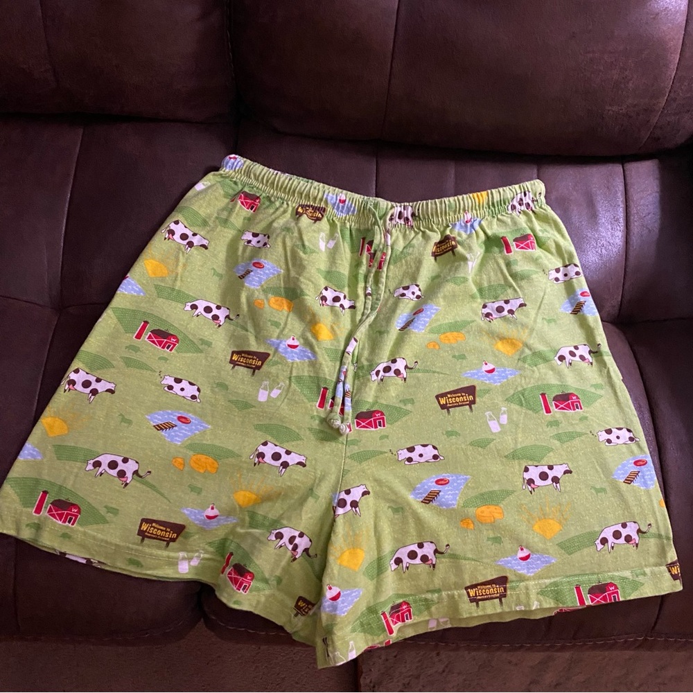 Wisconsin Farm Cows Print Flannel Shorts XL